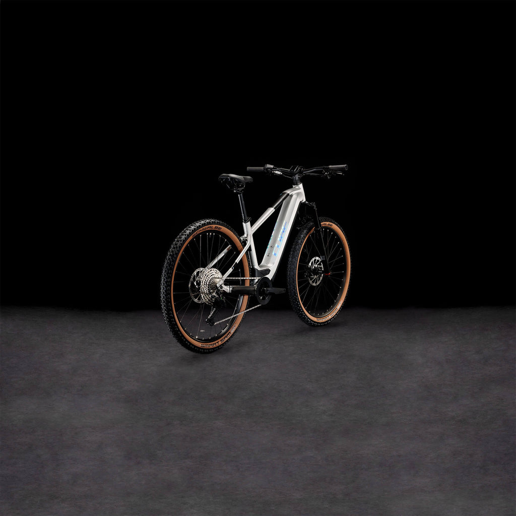 Cube Reaction Hybrid SLX 750